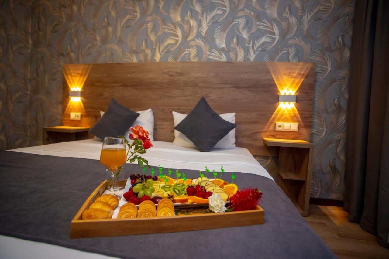 Pollux Hotel Batumi Luaran gambar