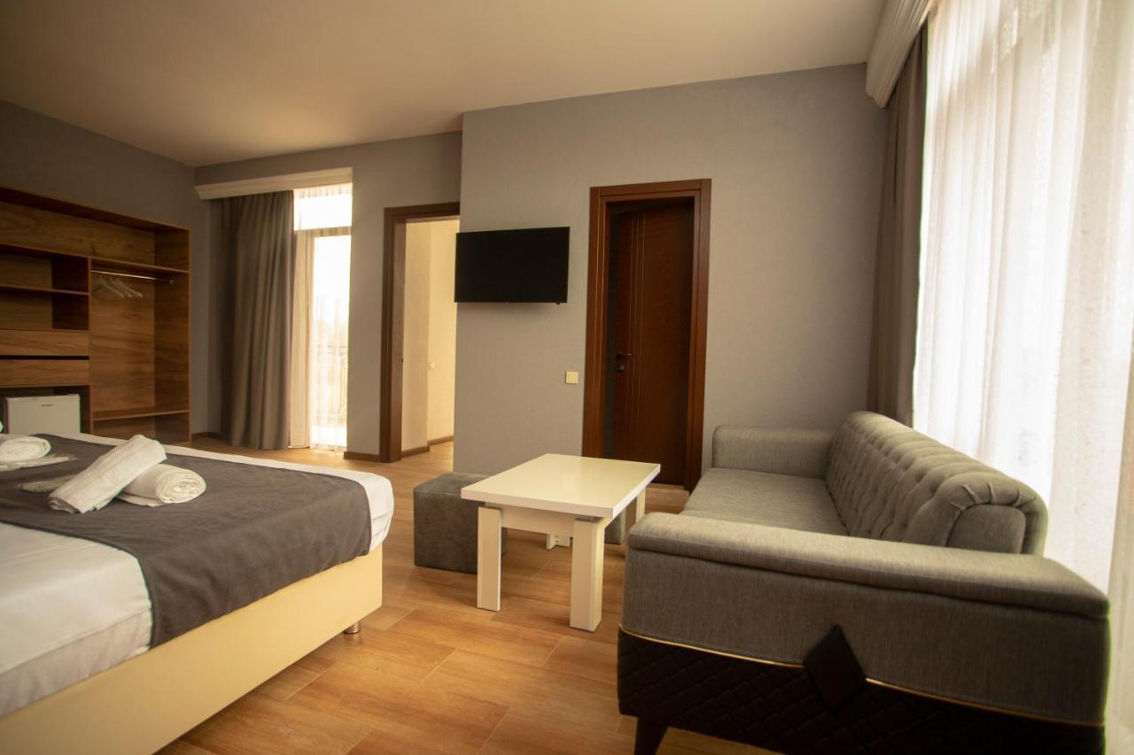 Pollux Hotel Batumi Luaran gambar