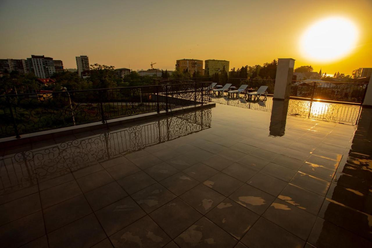 Pollux Hotel Batumi Luaran gambar