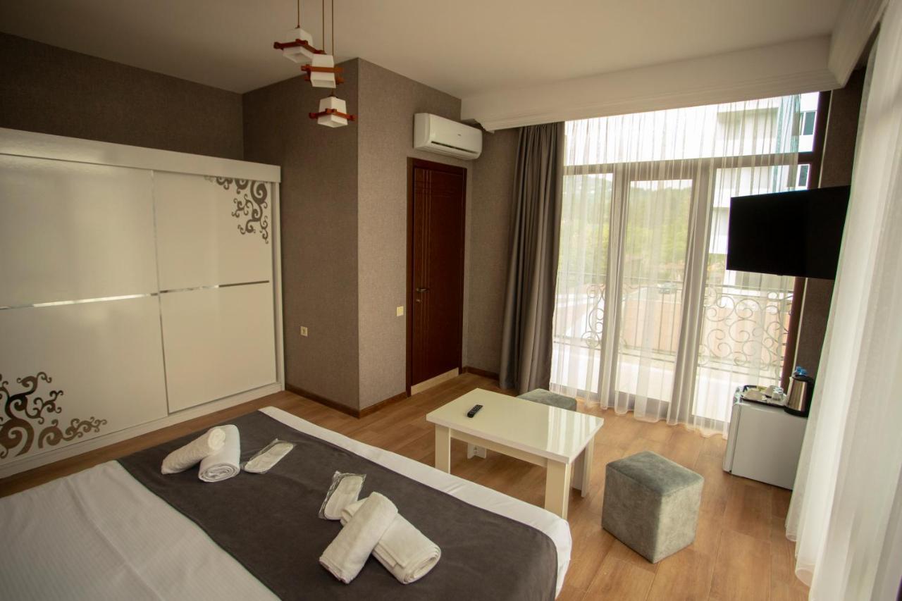 Pollux Hotel Batumi Luaran gambar