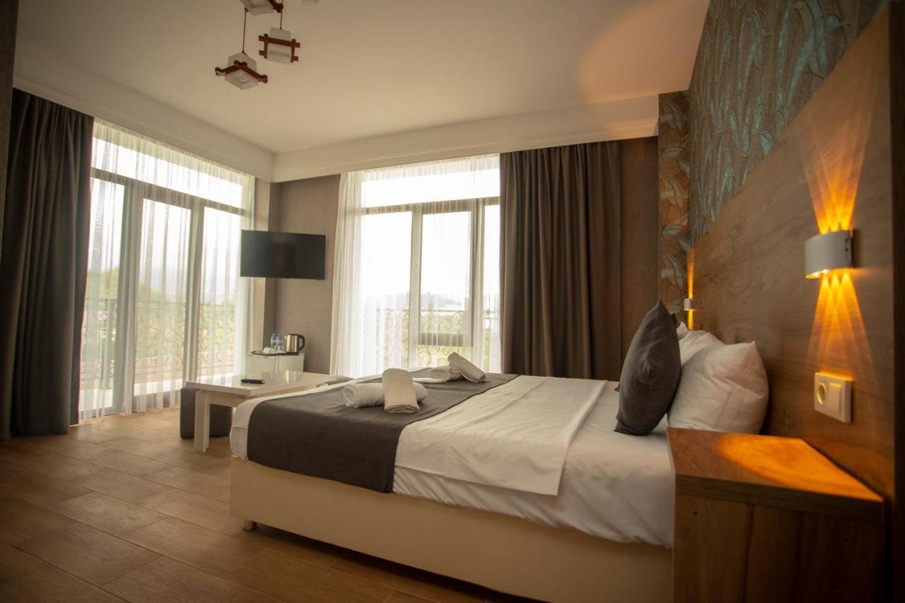 Pollux Hotel Batumi Luaran gambar