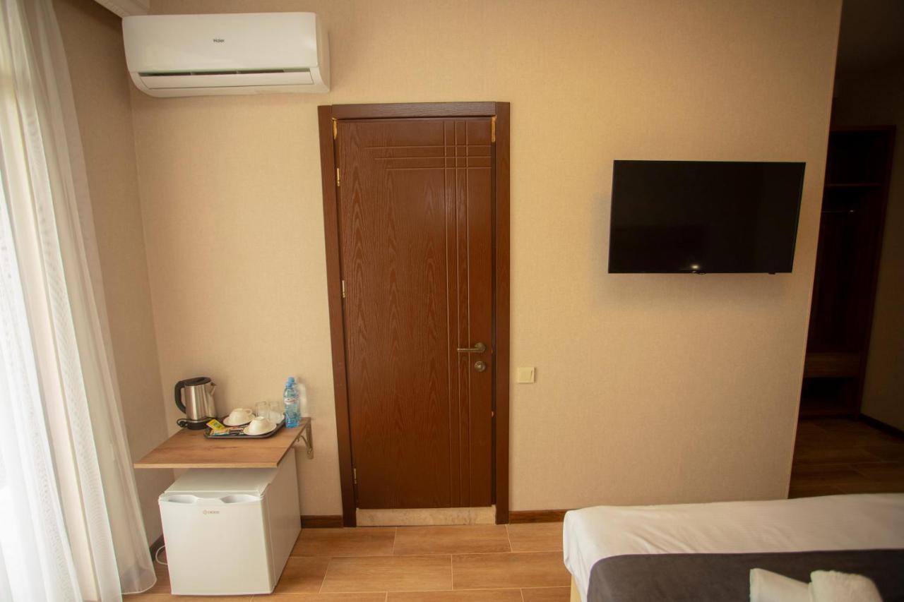 Pollux Hotel Batumi Luaran gambar