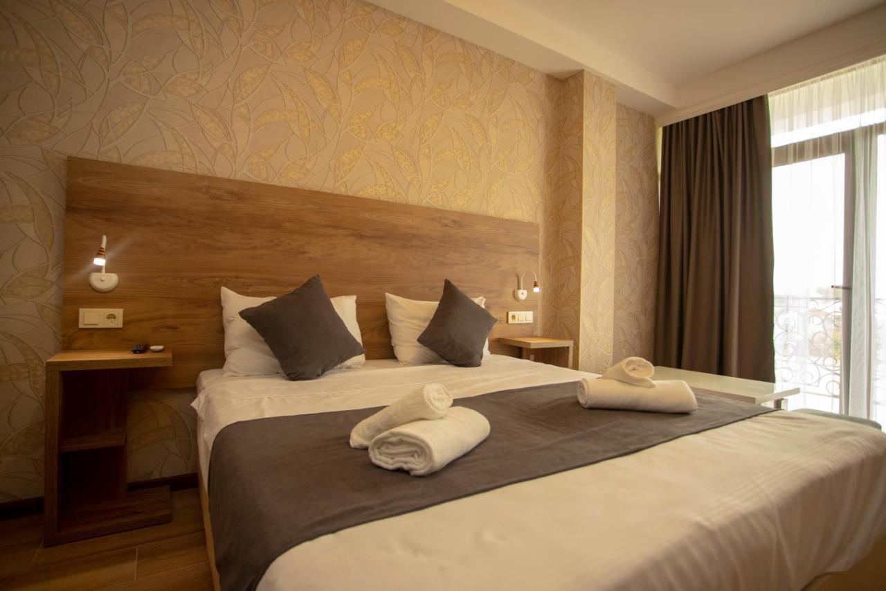 Pollux Hotel Batumi Luaran gambar
