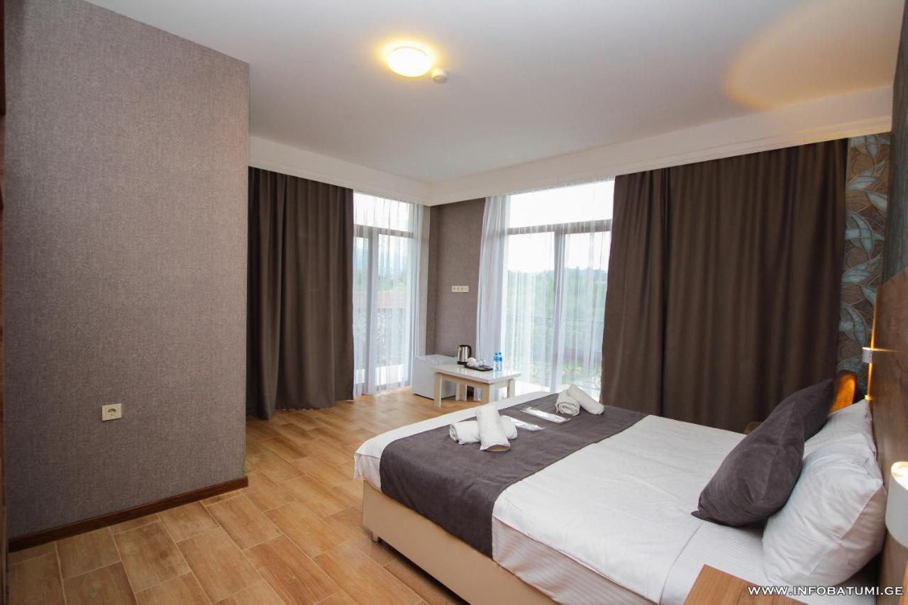 Pollux Hotel Batumi Luaran gambar